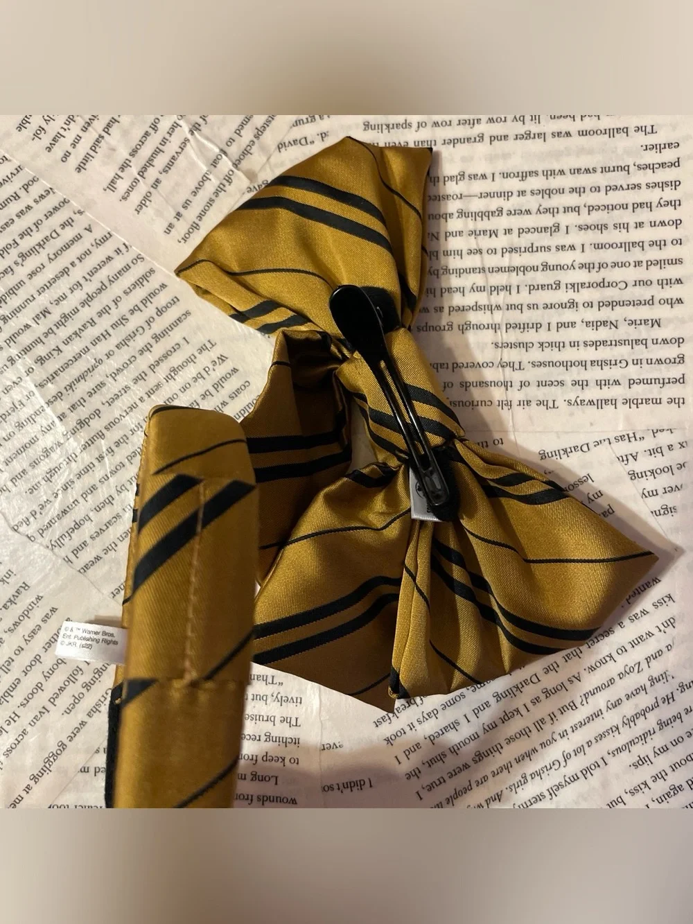 Harry Potter Hufflepuff Bow/Headband The Wizarding World of Harry Potter